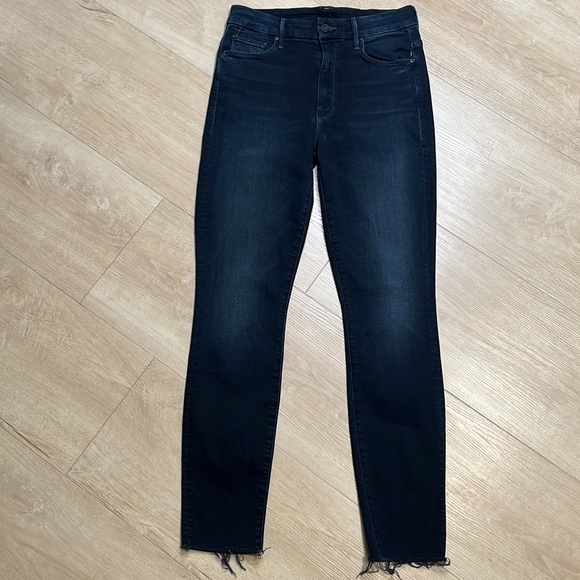 MOTHER High Waisted Looker Ankle Fray
In "Last Call Wash", SIZE 26 NEW - Picture 3 of 9